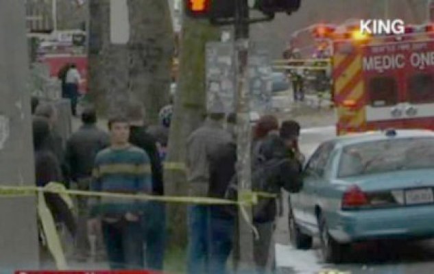 Tragedie la Seattle: 2 morţi după prăbuşirea unui elicopter
